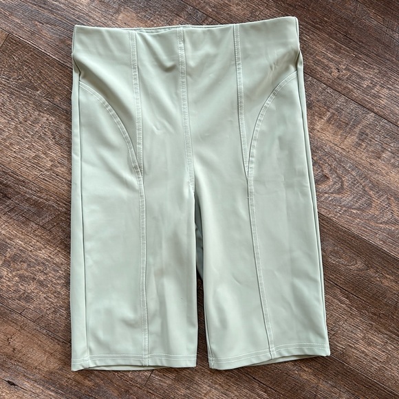 Zara Sage Green Biker Shorts - Picture 6 of 11